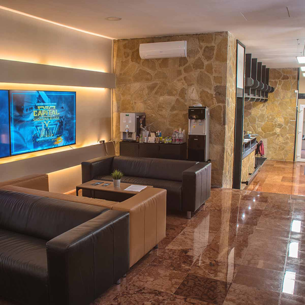 Boedapest Schietbaan lobby interieur Elementor io geoptimaliseerd