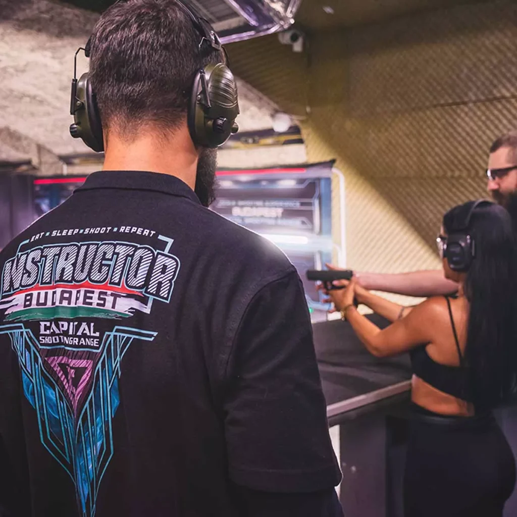 Veilig en leuk programma met onze instructeurs bij Boedapest Schietbaan